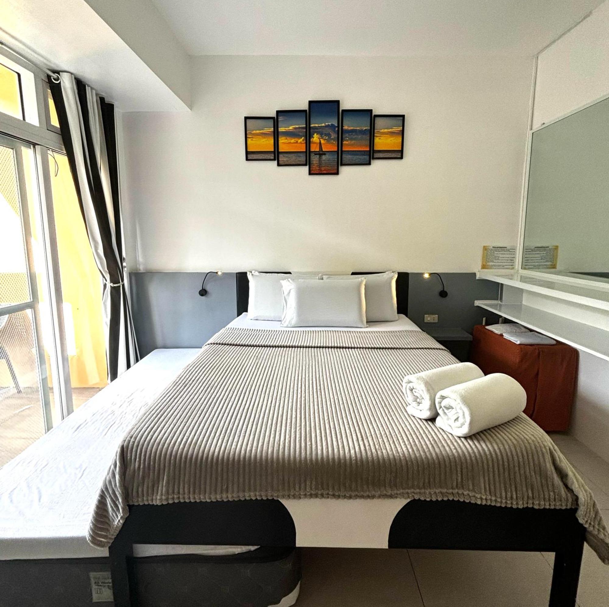 Beach Condos At Pico De Loro Cove - Wi-Fi & Netflix, 42-50"Tvs With Cignal Cable, Uratex Beds & Pillows, Equipped Kitchen, Balcony, Parking - Guest Registration Fee Is Not Included ناسوجبو المظهر الخارجي الصورة