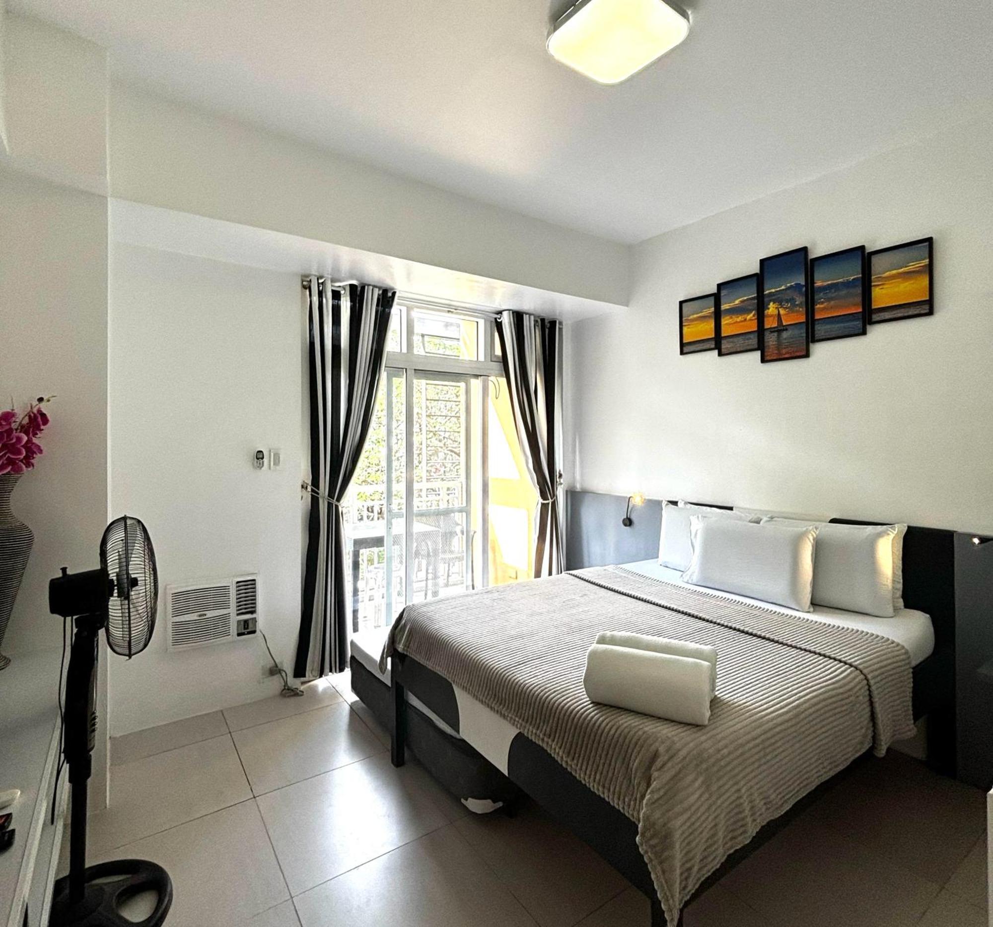 Beach Condos At Pico De Loro Cove - Wi-Fi & Netflix, 42-50"Tvs With Cignal Cable, Uratex Beds & Pillows, Equipped Kitchen, Balcony, Parking - Guest Registration Fee Is Not Included ناسوجبو المظهر الخارجي الصورة
